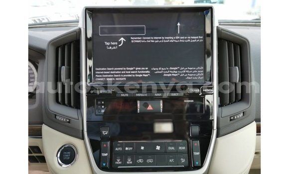 Buy Import Toyota Land Cruiser Black Car in Import - Dubai in Central Kenya Buy Import Toyota Land Cruiser Black Car in Import - Dubai in Central Kenya