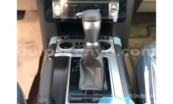 Nunua Imported Toyota Prado Nyeusi Gari ndani ya Import - Dubai nchini Kati Kenya Nunua Imported Toyota Prado Nyeusi Gari ndani ya Import - Dubai nchini Kati Kenya