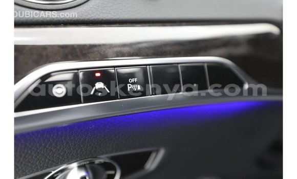 Nunua Imported Mercedes‒Benz 1117 Nyingine Lori ndani ya Import - Dubai nchini Kati Kenya Nunua Imported Mercedes‒Benz 1117 Nyingine Lori ndani ya Import - Dubai nchini Kati Kenya