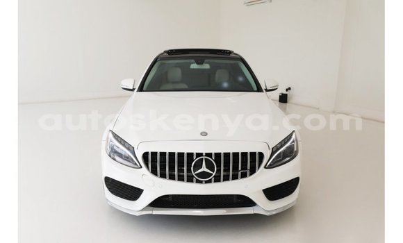 Nunua Imported Mercedes‒Benz 1117 Nyeupe Lori ndani ya Import - Dubai nchini Kati Kenya Nunua Imported Mercedes‒Benz 1117 Nyeupe Lori ndani ya Import - Dubai nchini Kati Kenya