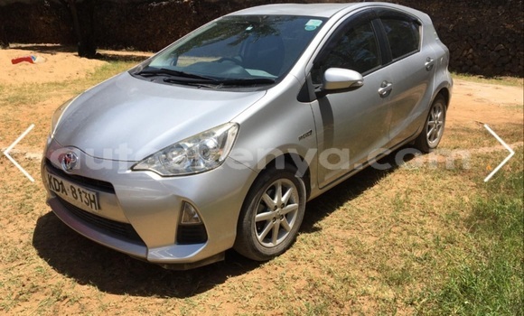 Oofamaa Toyota Aqua Other Makiinaa iti Mombasa keessatti Coastal Kenya keessatti