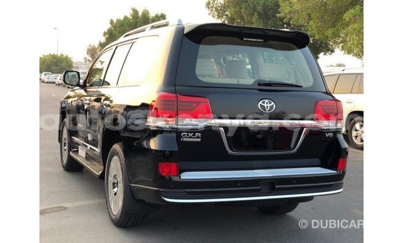 Nunua Imported Toyota Land Cruiser Nyeusi Gari ndani ya Import - Dubai nchini Kati Kenya Nunua Imported Toyota Land Cruiser Nyeusi Gari ndani ya Import - Dubai nchini Kati Kenya