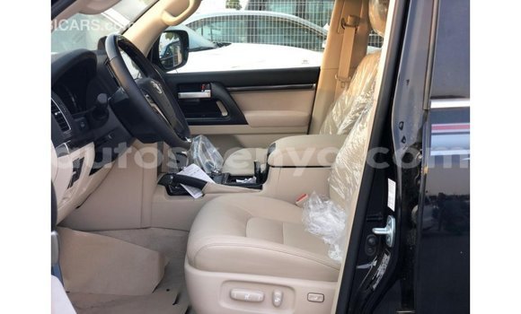 Buy Import Toyota Land Cruiser Black Car in Import - Dubai in Central Kenya Buy Import Toyota Land Cruiser Black Car in Import - Dubai in Central Kenya