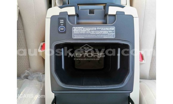 Buy Import Toyota Land Cruiser Black Car in Import - Dubai in Central Kenya Buy Import Toyota Land Cruiser Black Car in Import - Dubai in Central Kenya