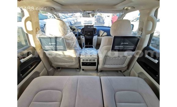 Buy Import Toyota Land Cruiser Black Car in Import - Dubai in Central Kenya Buy Import Toyota Land Cruiser Black Car in Import - Dubai in Central Kenya