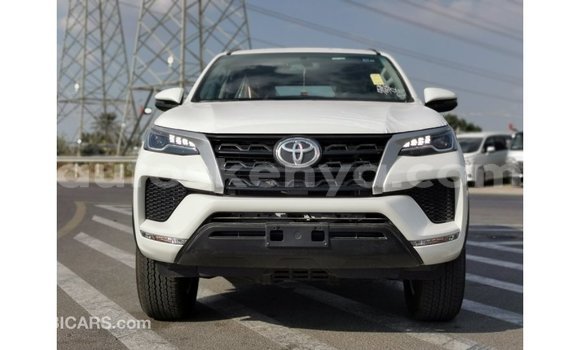 Buy Import Toyota Fortuner White Car in Import - Dubai in Central Kenya Buy Import Toyota Fortuner White Car in Import - Dubai in Central Kenya