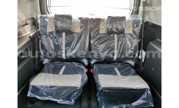 Imported Toyota Prado Black Makiinaa iti Import - Dubai keessatti Central Kenya keessatti Imported Toyota Prado Black Makiinaa iti Import - Dubai keessatti Central Kenya keessatti