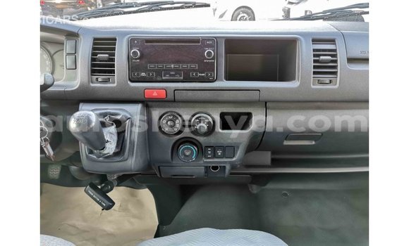 Buy Import Toyota Hiace White Car in Import - Dubai in Central Kenya Buy Import Toyota Hiace White Car in Import - Dubai in Central Kenya