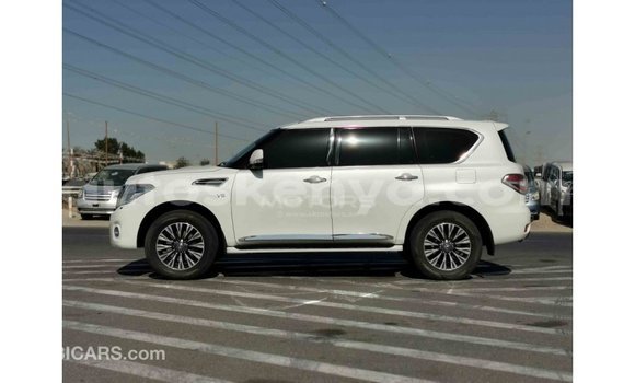 Imported Nissan Patrol White Makiinaa iti Import - Dubai keessatti Central Kenya keessatti Imported Nissan Patrol White Makiinaa iti Import - Dubai keessatti Central Kenya keessatti