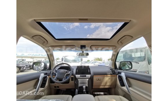 Imported Toyota Prado Black Makiinaa iti Import - Dubai keessatti Central Kenya keessatti Imported Toyota Prado Black Makiinaa iti Import - Dubai keessatti Central Kenya keessatti