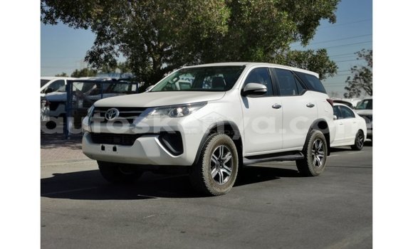 Buy Import Toyota Fortuner White Car in Import - Dubai in Central Kenya Buy Import Toyota Fortuner White Car in Import - Dubai in Central Kenya
