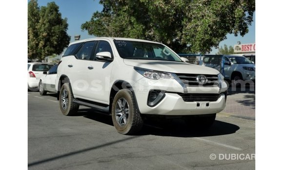 Buy Import Toyota Fortuner White Car in Import - Dubai in Central Kenya Buy Import Toyota Fortuner White Car in Import - Dubai in Central Kenya