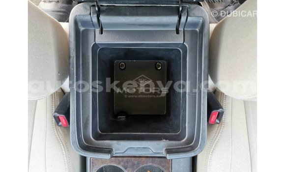 Imported Mitsubishi Pajero White Makiinaa iti Import - Dubai keessatti Central Kenya keessatti Imported Mitsubishi Pajero White Makiinaa iti Import - Dubai keessatti Central Kenya keessatti