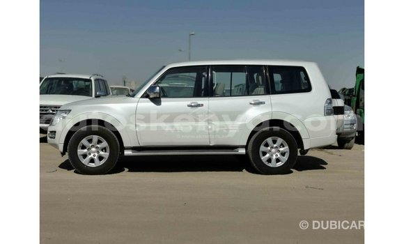 Buy Import Mitsubishi Pajero White Car in Import - Dubai in Central Kenya Buy Import Mitsubishi Pajero White Car in Import - Dubai in Central Kenya