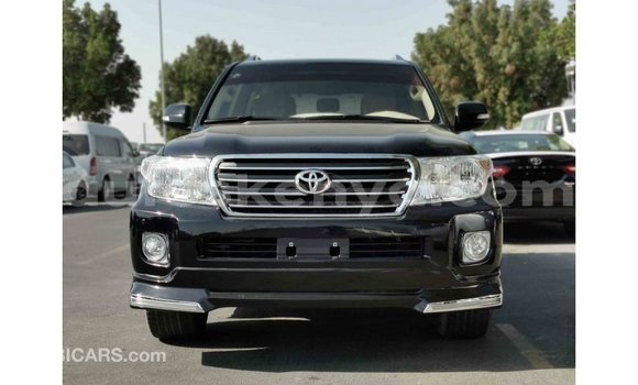 Buy Import Toyota Land Cruiser Black Car in Import - Dubai in Central Kenya Buy Import Toyota Land Cruiser Black Car in Import - Dubai in Central Kenya