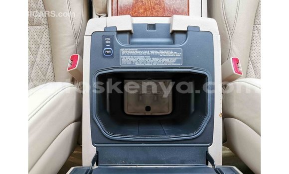 Buy Import Toyota Land Cruiser Black Car in Import - Dubai in Central Kenya Buy Import Toyota Land Cruiser Black Car in Import - Dubai in Central Kenya