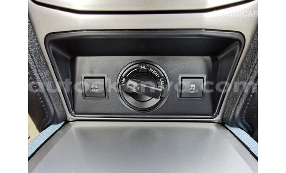 Imported Toyota Prado White Makiinaa iti Import - Dubai keessatti Central Kenya keessatti Imported Toyota Prado White Makiinaa iti Import - Dubai keessatti Central Kenya keessatti