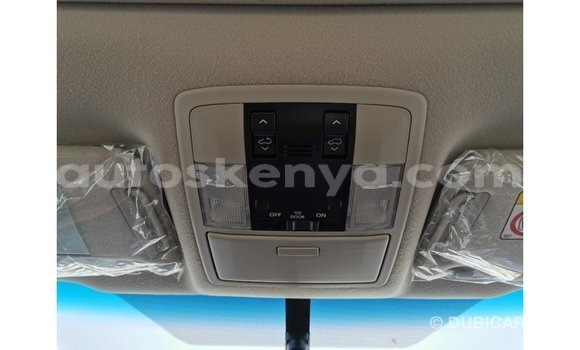 Imported Toyota Prado White Makiinaa iti Import - Dubai keessatti Central Kenya keessatti Imported Toyota Prado White Makiinaa iti Import - Dubai keessatti Central Kenya keessatti