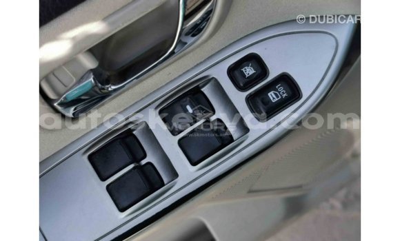 Nunua Imported Mitsubishi Pajero Nyingine Gari ndani ya Import - Dubai nchini Kati Kenya Nunua Imported Mitsubishi Pajero Nyingine Gari ndani ya Import - Dubai nchini Kati Kenya