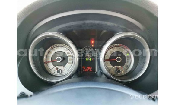 Nunua Imported Mitsubishi Pajero Nyeupe Gari ndani ya Import - Dubai nchini Kati Kenya Nunua Imported Mitsubishi Pajero Nyeupe Gari ndani ya Import - Dubai nchini Kati Kenya