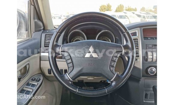 Buy Import Mitsubishi Pajero White Car in Import - Dubai in Central Kenya Buy Import Mitsubishi Pajero White Car in Import - Dubai in Central Kenya