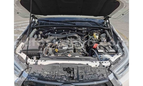 Buy Import Toyota Hilux White Car in Import - Dubai in Central Kenya Buy Import Toyota Hilux White Car in Import - Dubai in Central Kenya