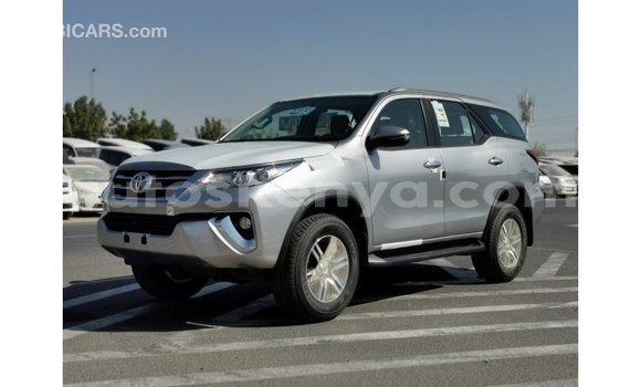 Nunua Imported Toyota Fortuner Nyingine Gari ndani ya Import - Dubai nchini Kati Kenya Nunua Imported Toyota Fortuner Nyingine Gari ndani ya Import - Dubai nchini Kati Kenya