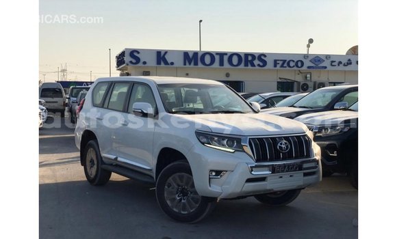Nunua Imported Toyota Prado Nyeupe Gari ndani ya Import - Dubai nchini Kati Kenya Nunua Imported Toyota Prado Nyeupe Gari ndani ya Import - Dubai nchini Kati Kenya