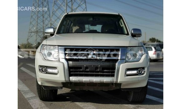 Buy Import Mitsubishi Pajero White Car in Import - Dubai in Central Kenya Buy Import Mitsubishi Pajero White Car in Import - Dubai in Central Kenya