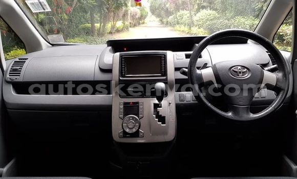 Oofamaa Toyota Voxy Blue Makiinaa iti Nairobi keessatti Nairobi keessatti Oofamaa Toyota Voxy Blue Makiinaa iti Nairobi keessatti Nairobi keessatti