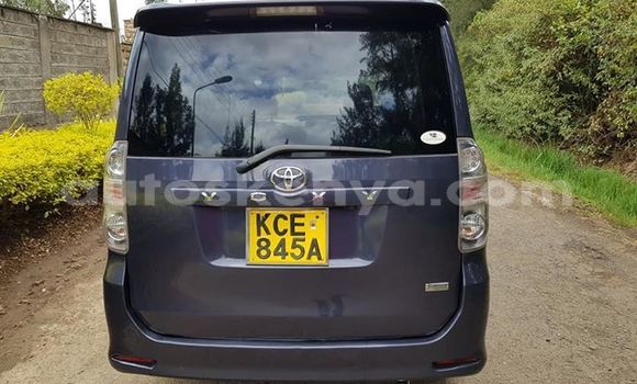 Oofamaa Toyota Voxy Blue Makiinaa iti Nairobi keessatti Nairobi keessatti Oofamaa Toyota Voxy Blue Makiinaa iti Nairobi keessatti Nairobi keessatti