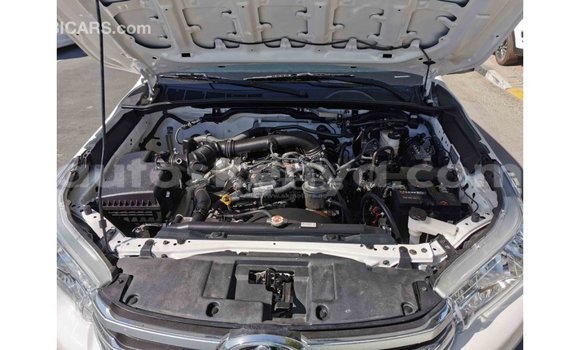 Buy Import Toyota Hilux White Car in Import - Dubai in Central Kenya Buy Import Toyota Hilux White Car in Import - Dubai in Central Kenya