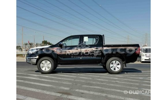 Nunua Imported Toyota Hilux Nyeusi Gari ndani ya Import - Dubai nchini Kati Kenya Nunua Imported Toyota Hilux Nyeusi Gari ndani ya Import - Dubai nchini Kati Kenya