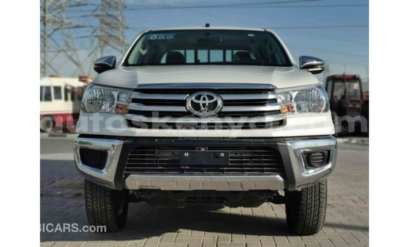 Buy Import Toyota Hilux White Car in Import - Dubai in Central Kenya Buy Import Toyota Hilux White Car in Import - Dubai in Central Kenya