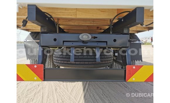 Nunua Imported Mitsubishi Fuso Nyeupe Lori ndani ya Import - Dubai nchini Kati Kenya Nunua Imported Mitsubishi Fuso Nyeupe Lori ndani ya Import - Dubai nchini Kati Kenya
