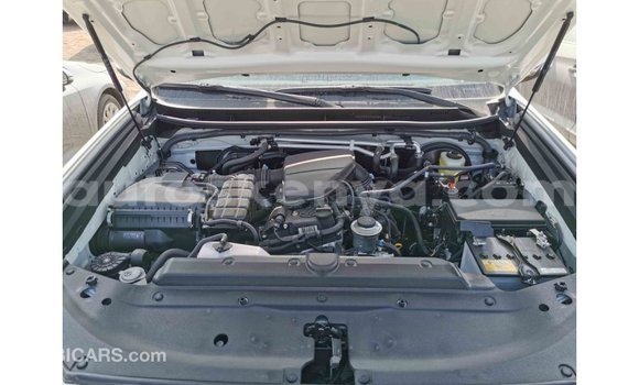 Buy Import Toyota Prado White Car in Import - Dubai in Central Kenya Buy Import Toyota Prado White Car in Import - Dubai in Central Kenya