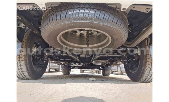 Buy Import Toyota Prado White Car in Import - Dubai in Central Kenya Buy Import Toyota Prado White Car in Import - Dubai in Central Kenya