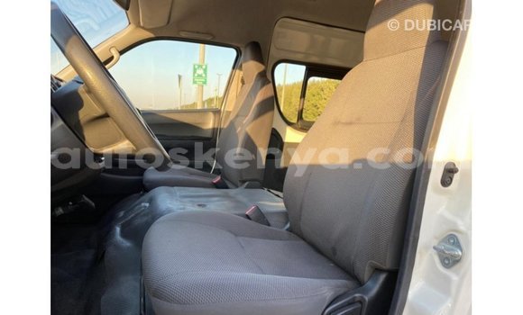 Buy Import Toyota Hiace White Car in Import - Dubai in Central Kenya Buy Import Toyota Hiace White Car in Import - Dubai in Central Kenya