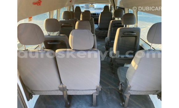 Buy Import Toyota Hiace White Car in Import - Dubai in Central Kenya Buy Import Toyota Hiace White Car in Import - Dubai in Central Kenya