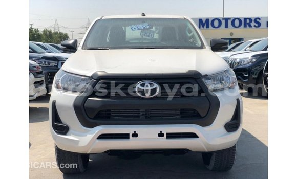 Buy Import Toyota Hilux White Car in Import - Dubai in Central Kenya Buy Import Toyota Hilux White Car in Import - Dubai in Central Kenya