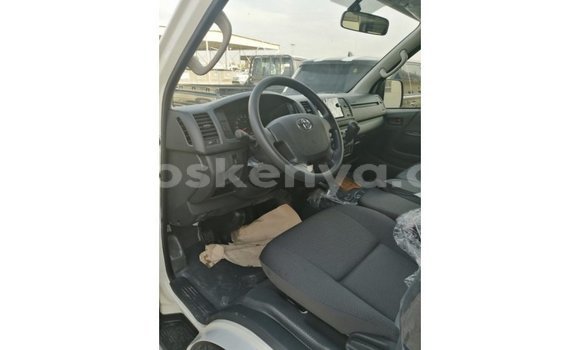 Nunua Imported Toyota DA Nyeupe Lori ndani ya Import - Dubai nchini Kati Kenya Nunua Imported Toyota DA Nyeupe Lori ndani ya Import - Dubai nchini Kati Kenya