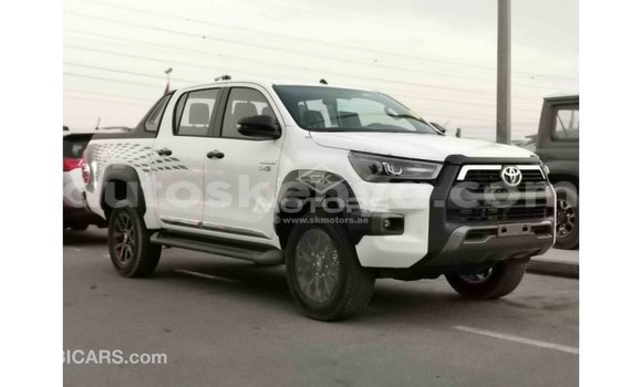 Buy Import Toyota Hilux White Car in Import - Dubai in Central Kenya Buy Import Toyota Hilux White Car in Import - Dubai in Central Kenya