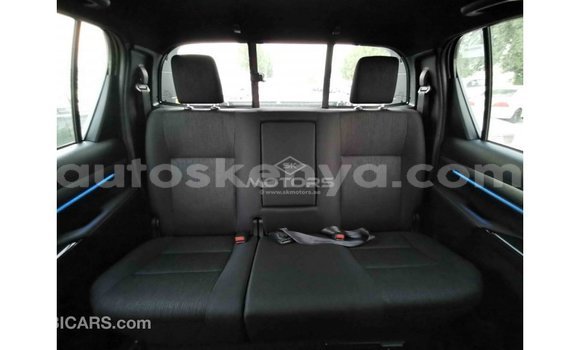 Buy Import Toyota Hilux White Car in Import - Dubai in Central Kenya Buy Import Toyota Hilux White Car in Import - Dubai in Central Kenya