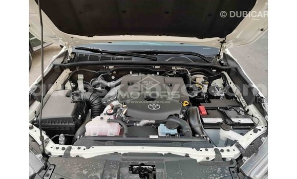 Buy Import Toyota Hilux White Car in Import - Dubai in Central Kenya Buy Import Toyota Hilux White Car in Import - Dubai in Central Kenya