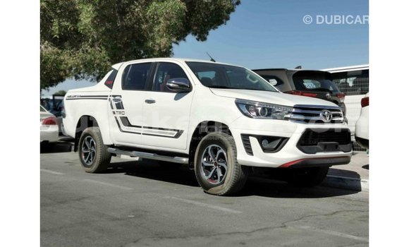 Buy Import Toyota Hilux White Car in Import - Dubai in Central Kenya Buy Import Toyota Hilux White Car in Import - Dubai in Central Kenya