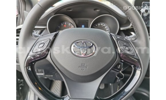 Nunua Imported Toyota C-HR Nyeusi Gari ndani ya Import - Dubai nchini Kati Kenya Nunua Imported Toyota C-HR Nyeusi Gari ndani ya Import - Dubai nchini Kati Kenya