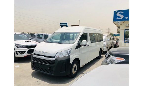 Nunua Imported Toyota Hiace Nyeupe Gari ndani ya Import - Dubai nchini Kati Kenya Nunua Imported Toyota Hiace Nyeupe Gari ndani ya Import - Dubai nchini Kati Kenya
