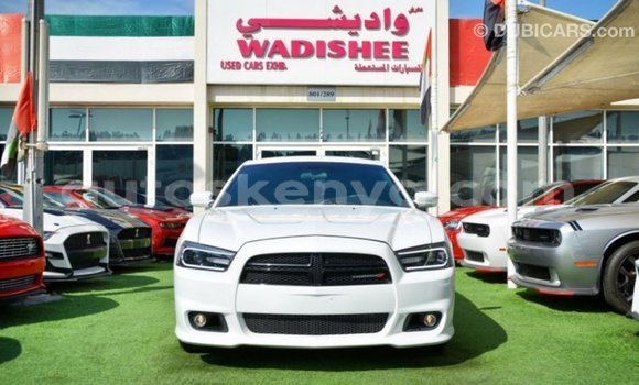 Nunua Imported Dodge Charger Nyeupe Gari ndani ya Import - Dubai nchini Kati Kenya Nunua Imported Dodge Charger Nyeupe Gari ndani ya Import - Dubai nchini Kati Kenya