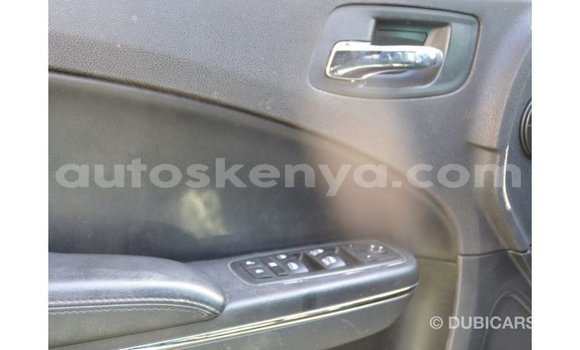 Nunua Imported Dodge Charger Nyeupe Gari ndani ya Import - Dubai nchini Kati Kenya Nunua Imported Dodge Charger Nyeupe Gari ndani ya Import - Dubai nchini Kati Kenya