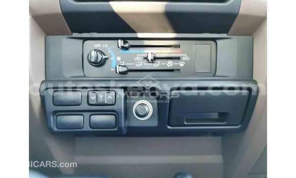 Buy Import Toyota Land Cruiser Red Car in Import - Dubai in Central Kenya Buy Import Toyota Land Cruiser Red Car in Import - Dubai in Central Kenya